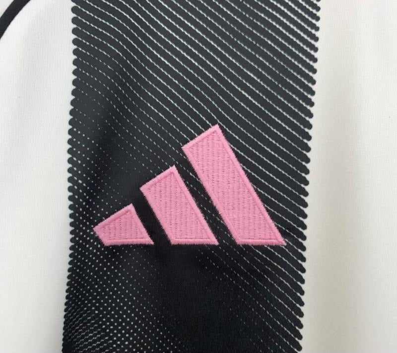 Juventus short sleeve jersey