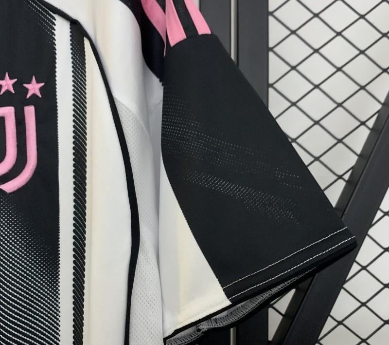 Juventus short sleeve jersey