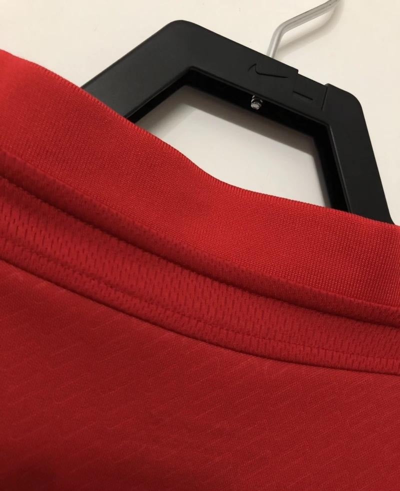 Retro Liverpool Home Jersey 04/05